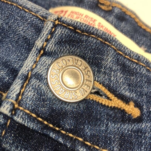 LEVI 721 HIGH-RISE SKINNY CUTOFF JEAN SHORTS 6/28 🇺🇸 - Picture 4 of 11